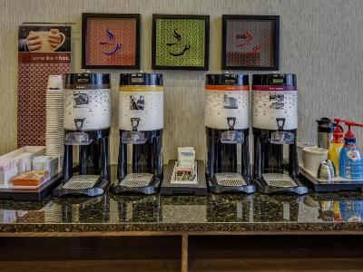 Hotel Hampton & 3*