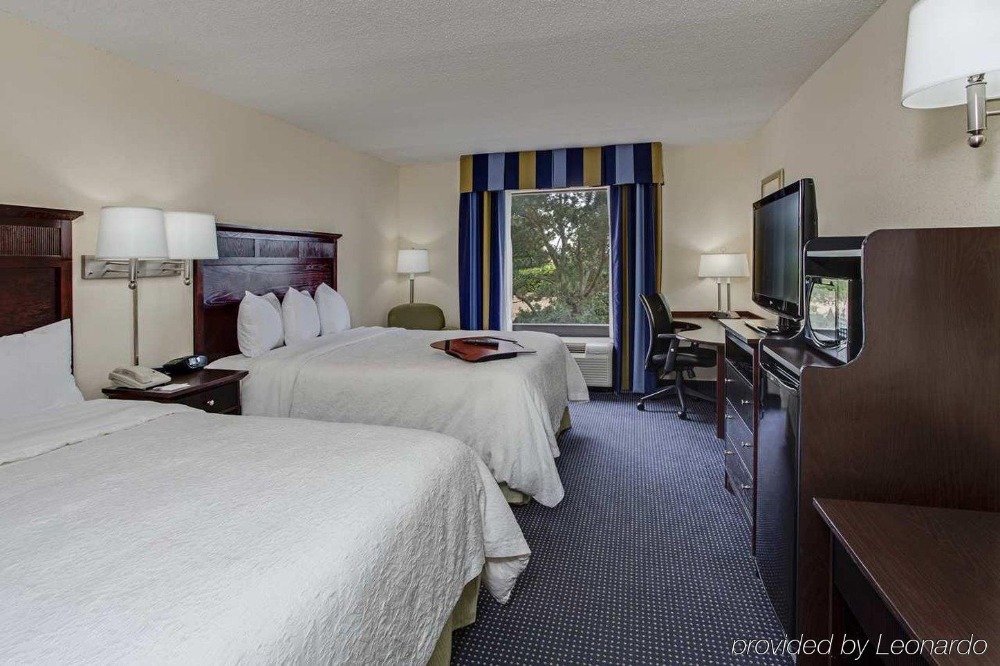 Hampton Inn&suites