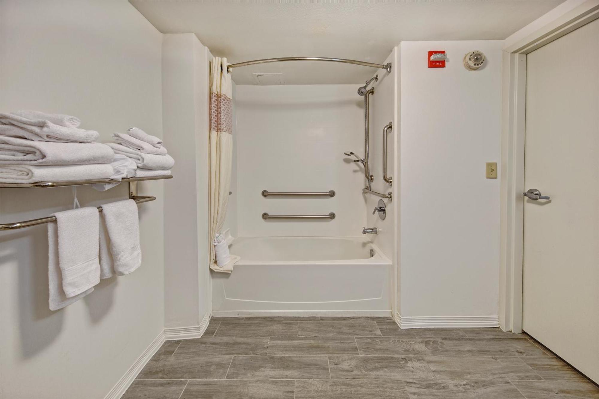 Hotel Hampton &
